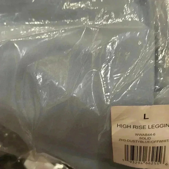 WEWOREWHAT HI RISE LEGGING - Picture 3 of 4